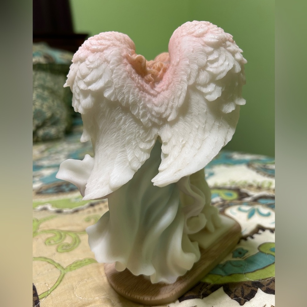Communion Girl Figure- Seraphim Classics - Picture 2 of 4